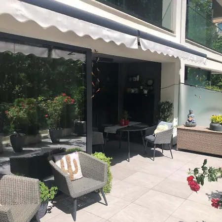 Sea Garden Apartment