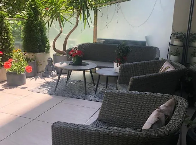 Sea Garden Apartment